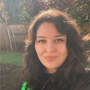 Meet your Posher, Sara